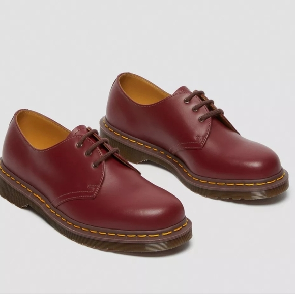 Dr. Martens Shoes - 1461 Dr. Marten Women 6 Vintage Made in England Leather Oxford Red Shoes 112025